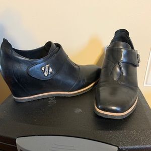 Earth Zanza Wedge Bootie Black 11